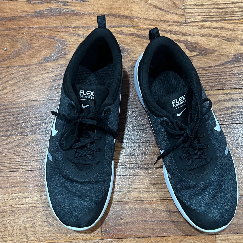 Nike Flex Black and White Athletic Shoes